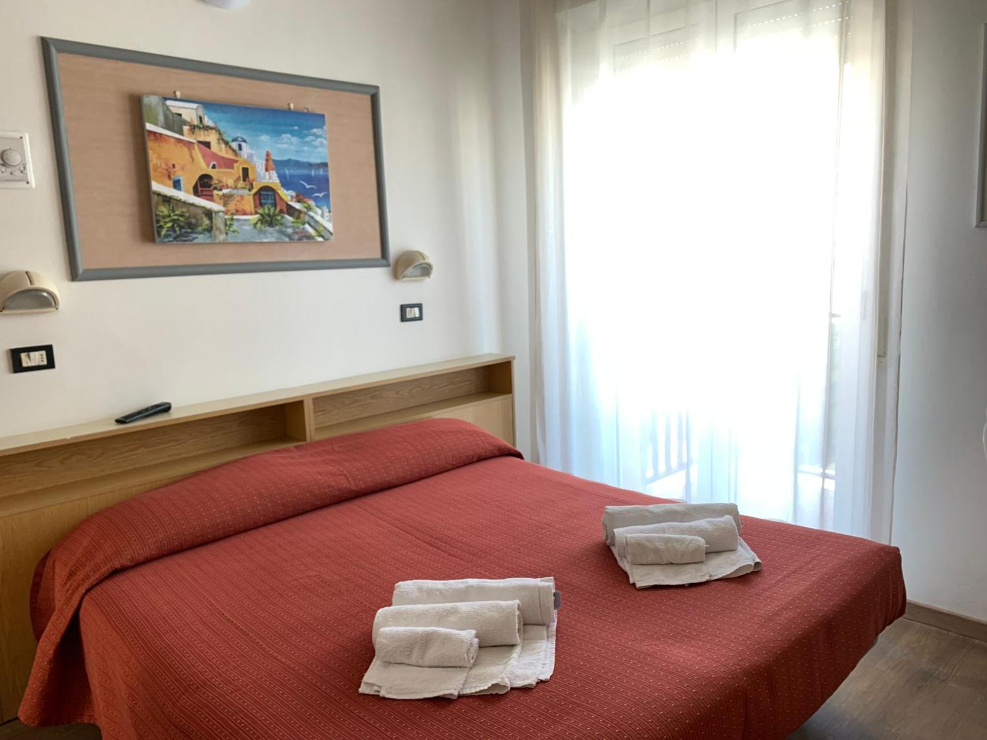 Hotel Tre Grazie Rimini Extérieur photo